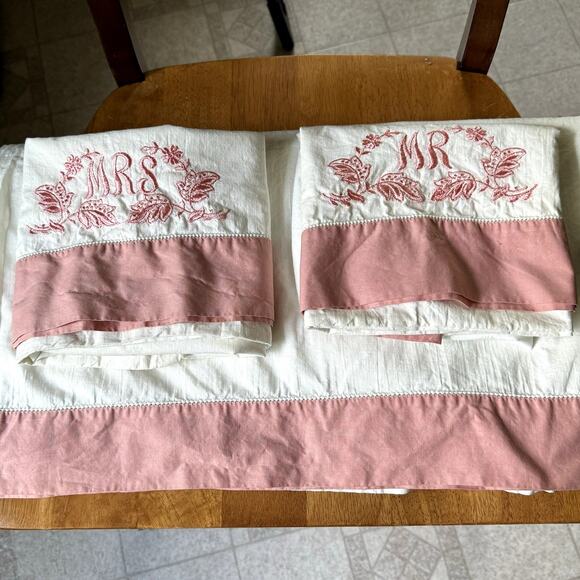 Vintage Pink Embroidered Mr Mrs Wedding Pillowcases Flat Sheet Cotton Trad Wife - Picture 8 of 12